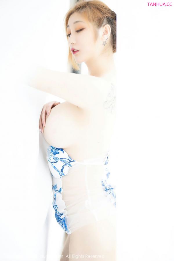 柠檬c_lemon 妲己_Toxic [XiuRen]高清写真图 2023.01.31 No.6199 妲己_Toxic 美臀丰腴第50张图片
